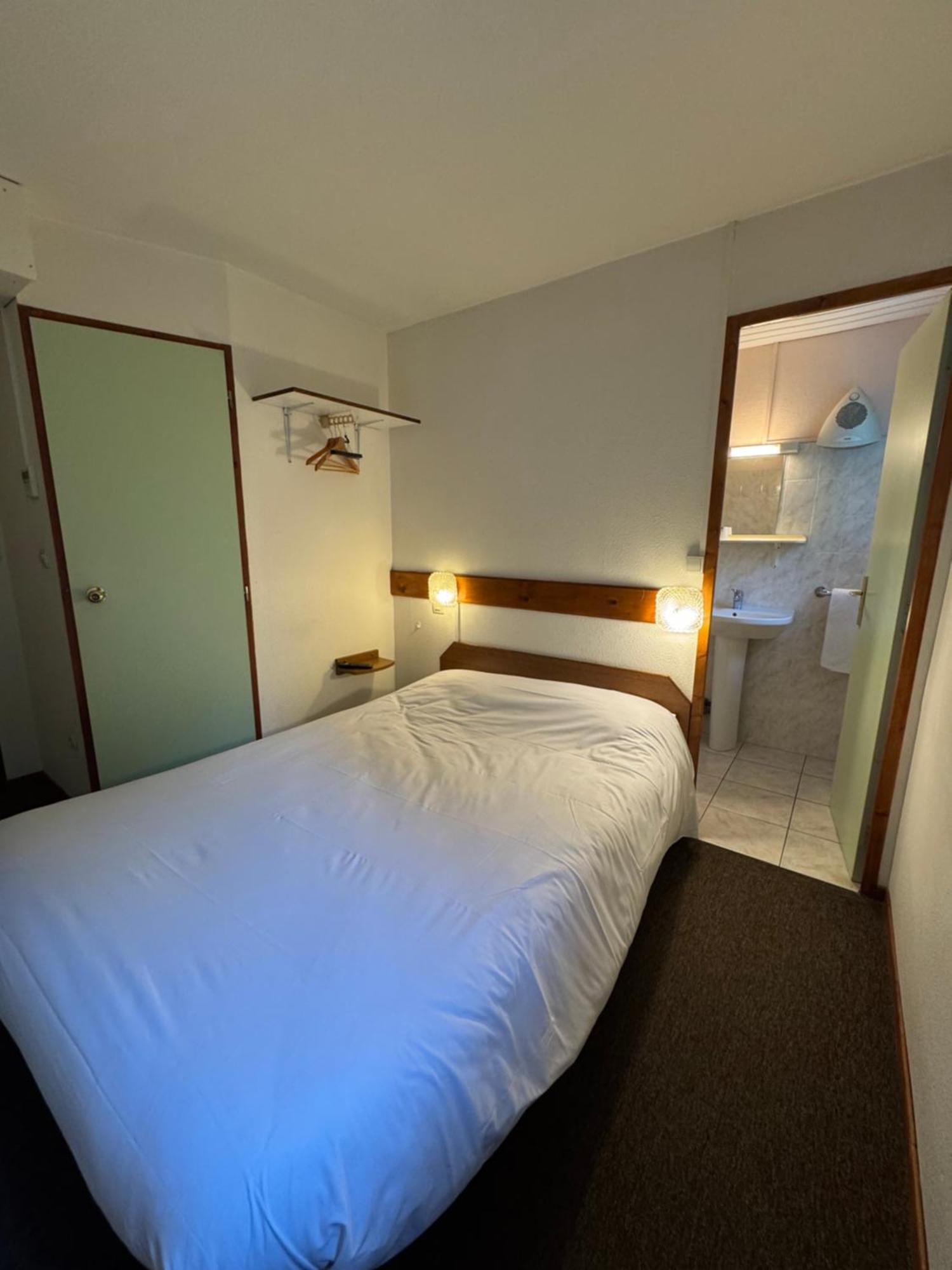 Symp'Hotel Nivolas-Vermelle Εξωτερικό φωτογραφία